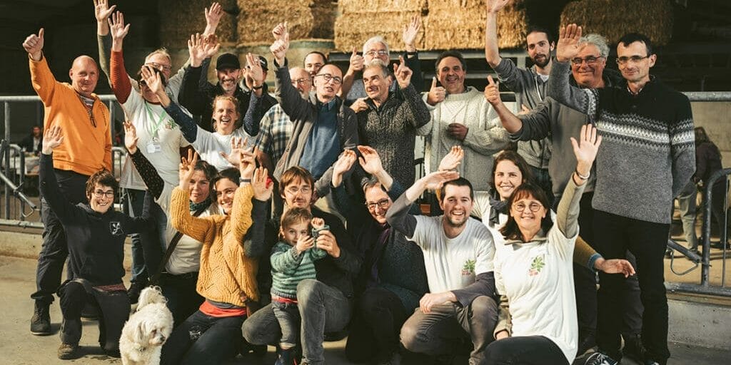 Groupe_équipe_agriculteurs_festif_SITE